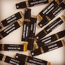 Keiko Mecheri Vetiver Velours 2.0ml 0.068 us fl. oz. oficiální vzorek parfému, Keiko Mecheri Vetiver Velours 2.0ml 0.068 us fl. oz. επίσημο δείγμα αρώματος, Keiko Mecheri Vetiver Velours 2.0ml 0.068 us fl. oz. oficjalna próbka perfum, Keiko Mecheri Vetiver Velours 2.0ml 0.068 us fl. oz. официальный образец духов, Keiko Mecheri Vetiver Velours 2.0ml 0.068 us fl. oz. uradni vzorec parfuma,